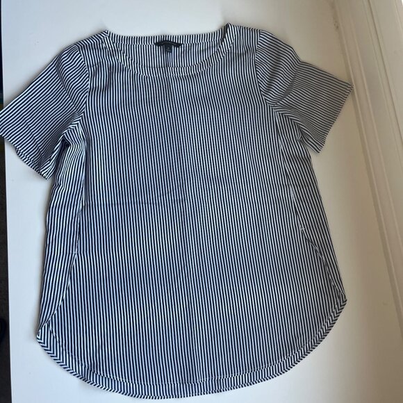 Women’s Patterned Blouses Size Small - Picture 2 of 9